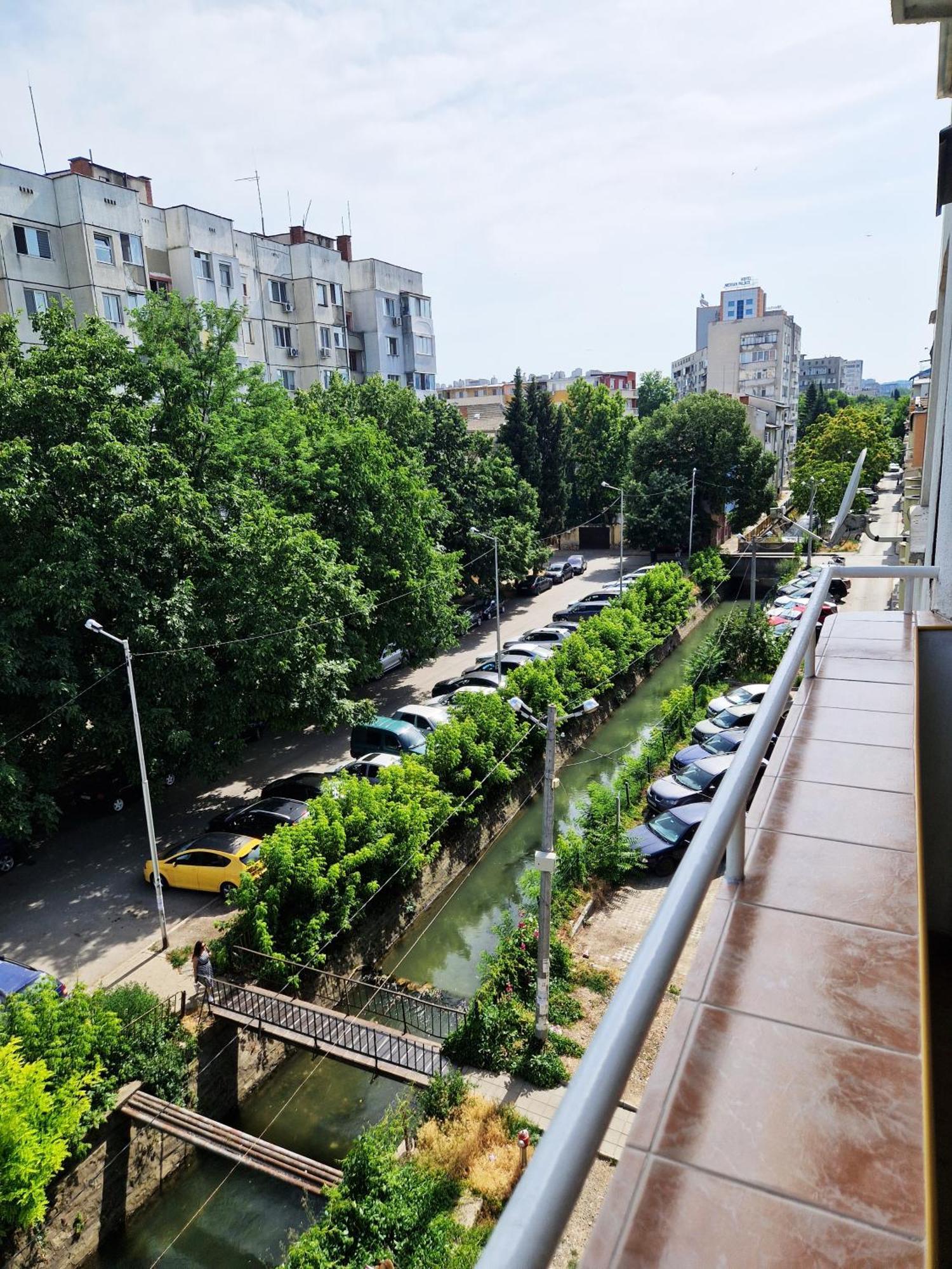 Central Apartment - Spacious Designer Property In Στάρα Ζαγόρα Εξωτερικό φωτογραφία